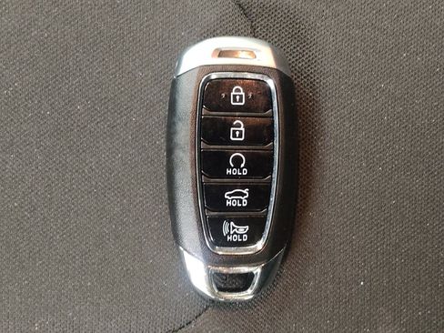 Used 2021 Hyundai Elantra SEL FWD image 32