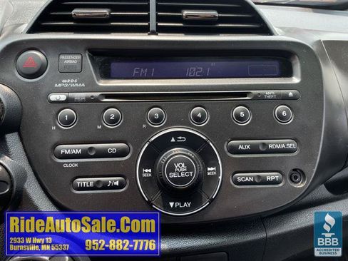 Used 2013 Honda Fit Sport image 38