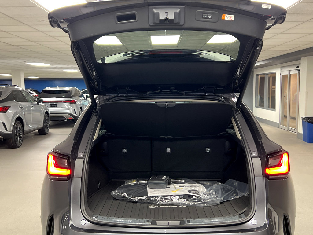 New 2026 Lexus NX 350 AWD image 30