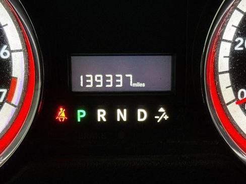 Used 2017 Dodge Grand Caravan SXT image 13