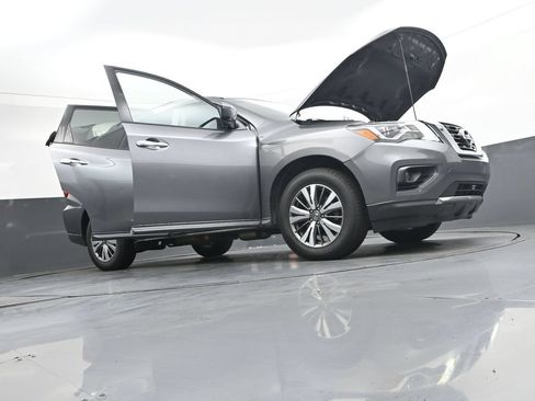 Used 2019 Nissan Pathfinder SL AWD/4WD image 56