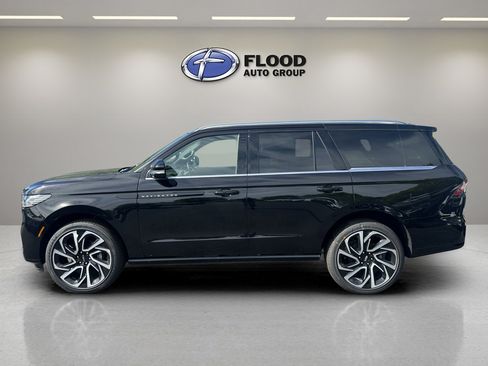New 2026 Lincoln Navigator Black Label AWD/4WD image 5