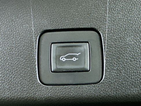 Used 2023 Buick Encore GX Select w/ Sport Touring Package image 27