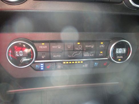 Used 2020 Ford Expedition XLT w/ Equipment Group 202A image 15