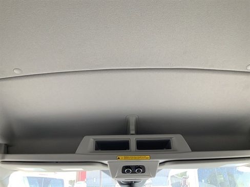 Used 2024 Ford Transit 350 XLT image 33