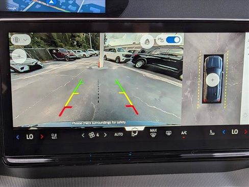 Used 2025 Ford Expedition Active AWD/4WD image 16