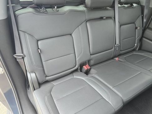 Used 2021 Chevrolet Silverado 1500 LT Trail Boss w/ Convenience Package II AWD/4WD image 37