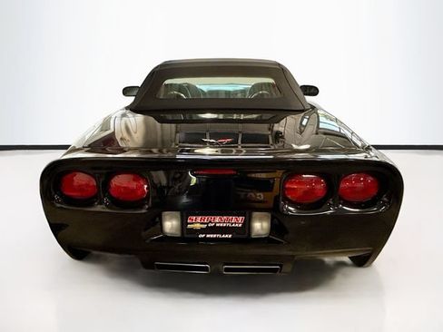 Used 2001 Chevrolet Corvette Convertible w/ Preferred Equipment Group2 RWD image 7