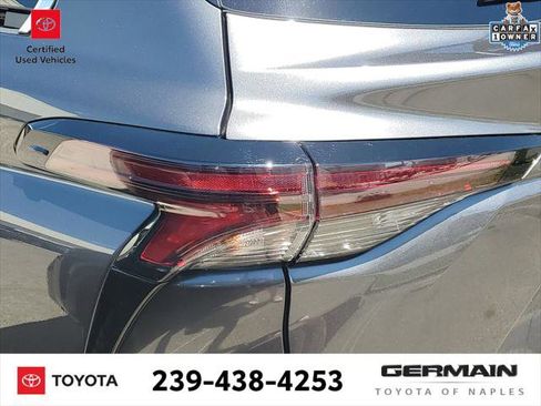 Certified 2025 Toyota Sienna XLE image 15