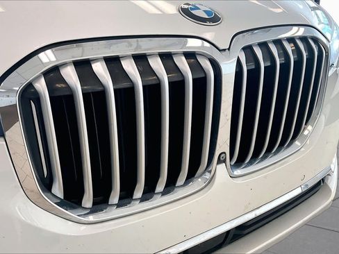 Used 2019 BMW X7 xDrive50i w/ Premium Package AWD/4WD image 27