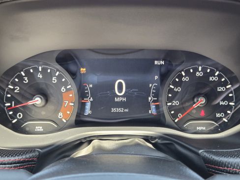 Used 2023 Jeep Compass Trailhawk w/ Trailhawk Convenience Group AWD/4WD image 12