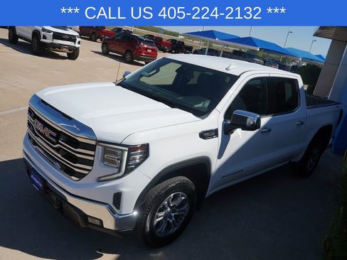 Used 2025 GMC Sierra 1500 SLT AWD/4WD image 17