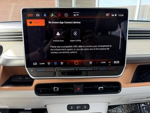 Used 2025 Volkswagen ID. Buzz 1st Edition image 20