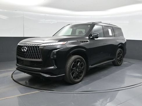 Used 2026 INFINITI QX80 4WD w/ Sport Exterior Package image 9