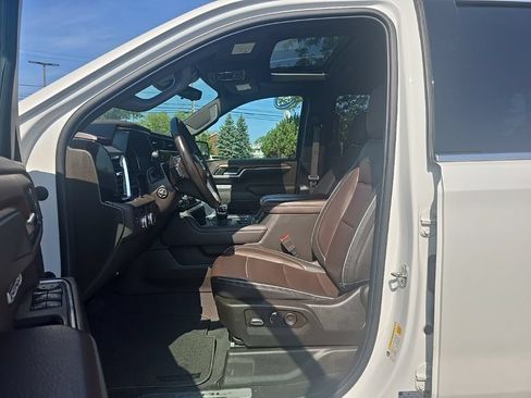 Used 2023 GMC Sierra 1500 Denali w/ Denali Reserve Package AWD/4WD image 14