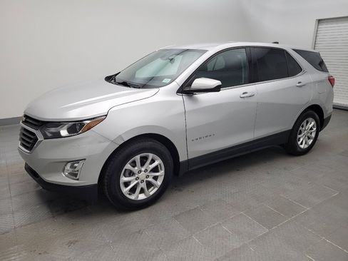 Used 2020 Chevrolet Equinox LT image 2