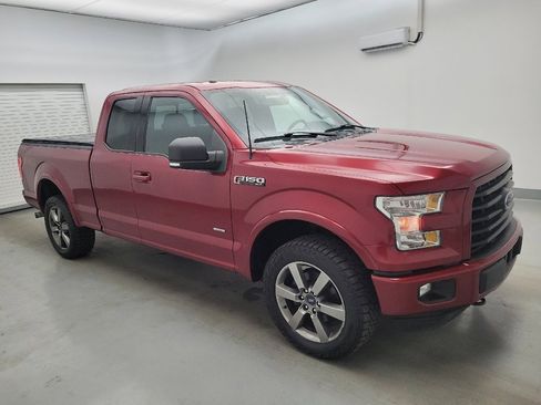 Used 2015 Ford F150 XLT w/ Equipment Group 302A Luxury AWD/4WD image 11