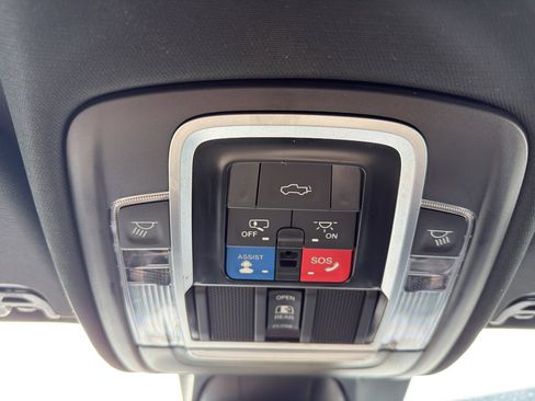 Used 2022 RAM 1500 Limited AWD/4WD image 24