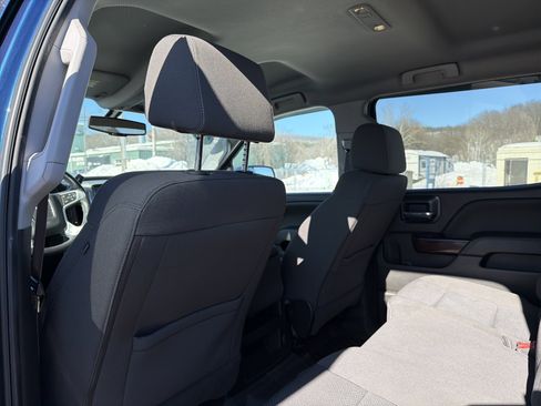 Used 2017 GMC Sierra 1500 SLE w/ SLE Value Package image 28