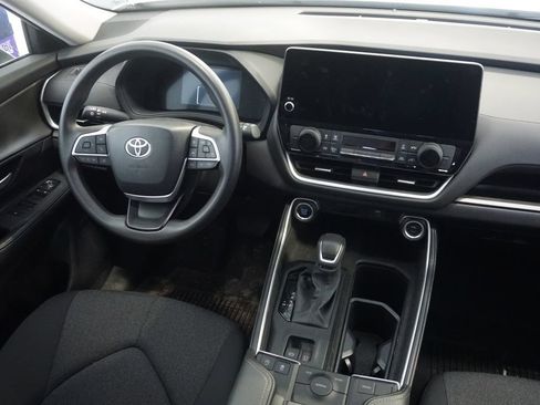 Used 2025 Toyota Grand Highlander FWD image 25