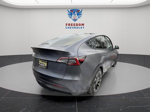 Used 2022 Tesla Model Y Performance image 6