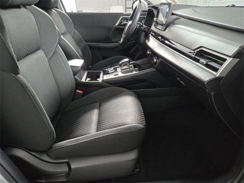 Used 2022 Mitsubishi Outlander ES image 17