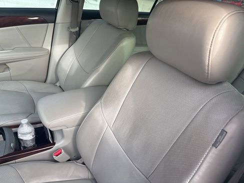 Used 2009 Toyota Avalon Limited image 12