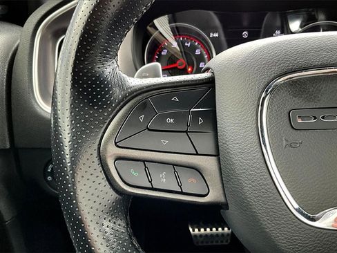 Used 2022 Dodge Charger R/T w/ Performance Handling Group image 18