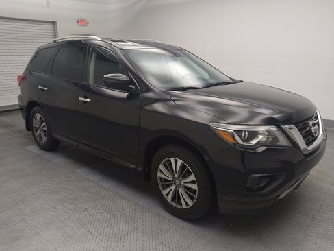Used 2020 Nissan Pathfinder S AWD/4WD image 11