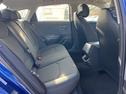 New 2025 Kia K4 LXS image 13