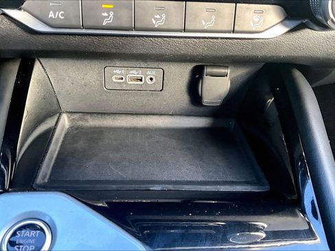 Used 2023 Nissan Altima 2.5 SV AWD/4WD image 33