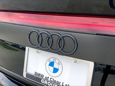 Used 2026 Audi RS Q8 performance image 30