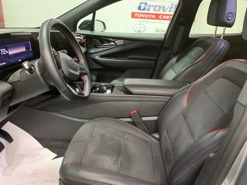 Used 2024 Chevrolet Blazer EV RS AWD/4WD image 12