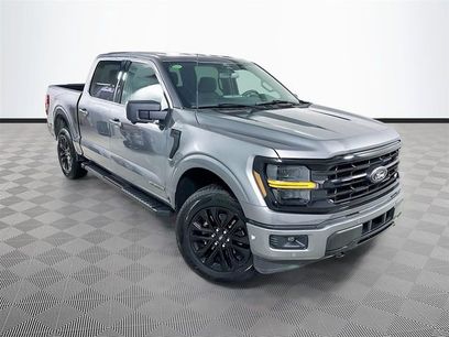 New 2025 Ford F150 XLT w/ Equipment Group 302A MID