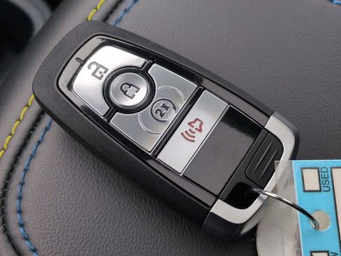 New 2025 Ford Maverick Lobo image 37