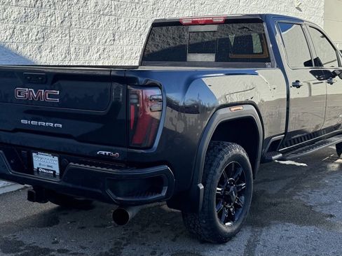 Used 2025 GMC Sierra 2500 AT4 w/ AT4 Premium Plus Package image 5