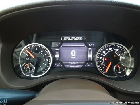 Used 2019 RAM 1500 Laramie AWD/4WD image 23