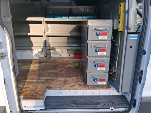 Used 2016 Ford Transit 250 130 Low Roof image 44