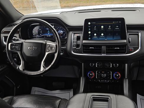Used 2022 Chevrolet Tahoe Z71 w/ Luxury Package AWD/4WD image 30