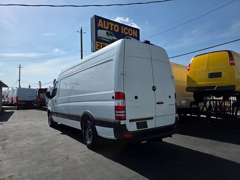 Used 2016 Mercedes-Benz Sprinter 3500 image 26