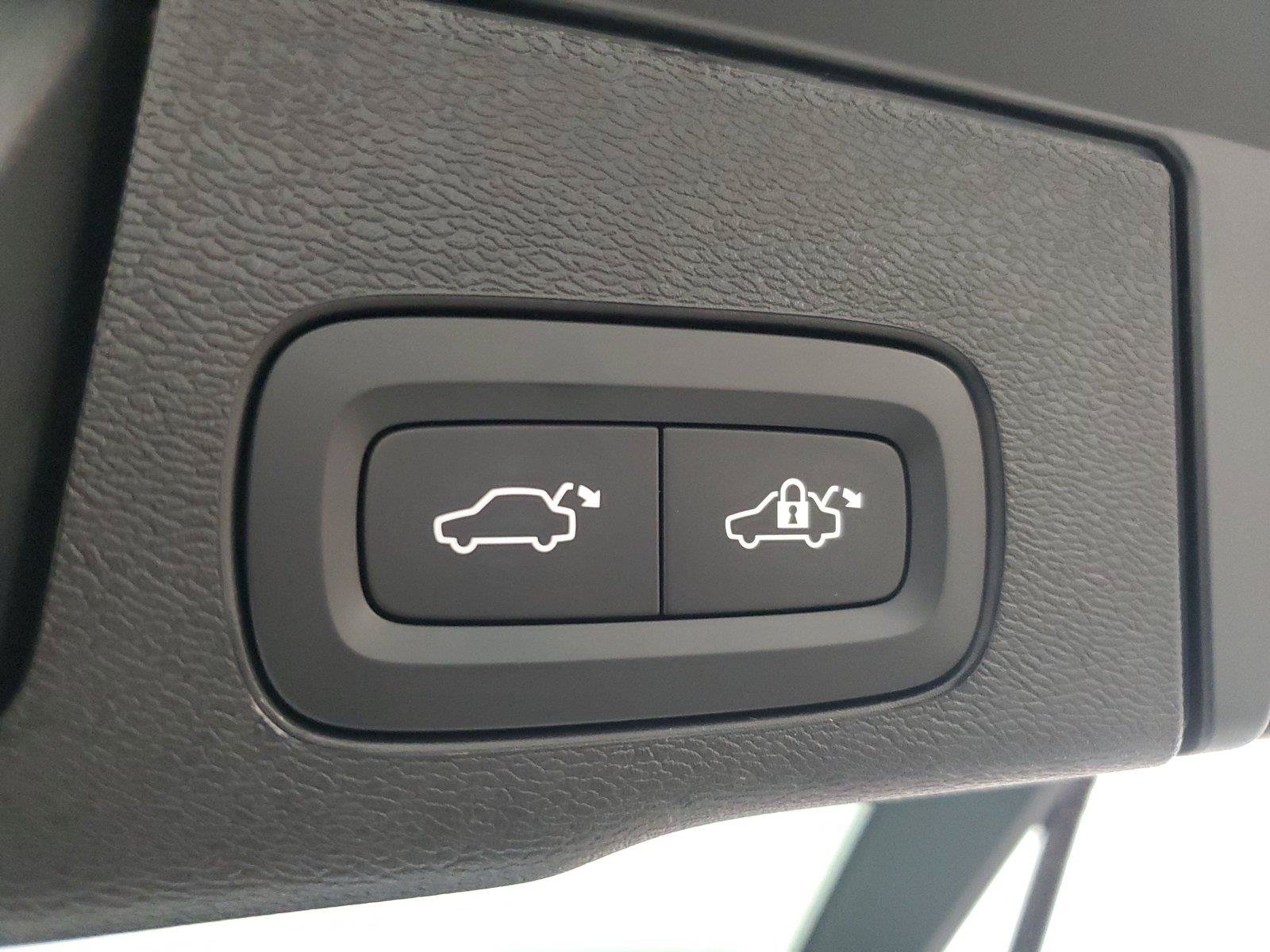 New 2027 Volvo XC60 B5 Core AWD/4WD image 10