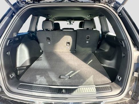 New 2025 Jeep Grand Cherokee Altitude image 27