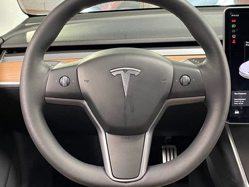 Used 2020 Tesla Model 3 Performance image 22