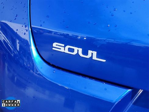 Used 2023 Kia Soul GT-Line w/ GT-Line Technology Package image 8