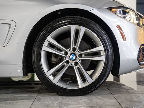 Used 2019 BMW 430i xDrive Convertible w/ Convenience Package AWD/4WD image 29