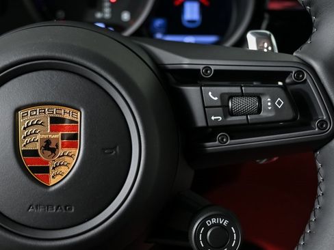 New 2026 Porsche Macan image 11