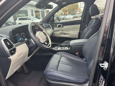 Used 2023 Kia Sorento SX Prestige w/ Panoramic Sunroof Package image 14