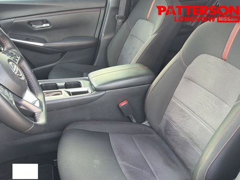 Used 2025 Nissan Sentra SR FWD image 16
