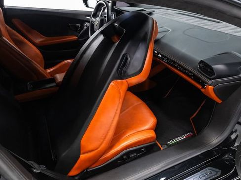 Used 2018 Lamborghini Huracan LP 610-4 AWD/4WD image 38