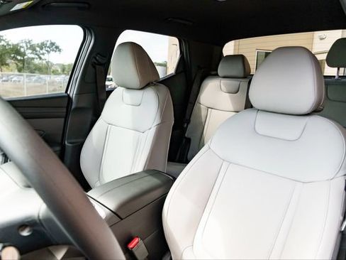 New 2026 Hyundai Santa Cruz SEL FWD image 10